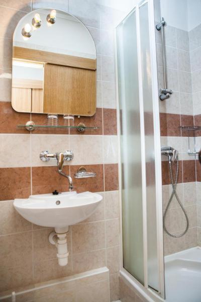 Penzion Druzba Bojnice Ngoại thất bức ảnh